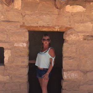 Meet your Posher, Christy